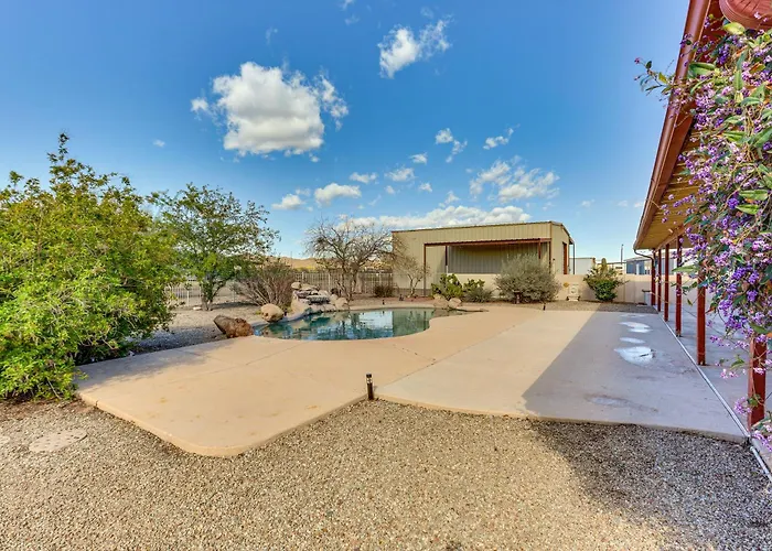 Holiday home Furnished Patio! Group Desert Escape In Morristown